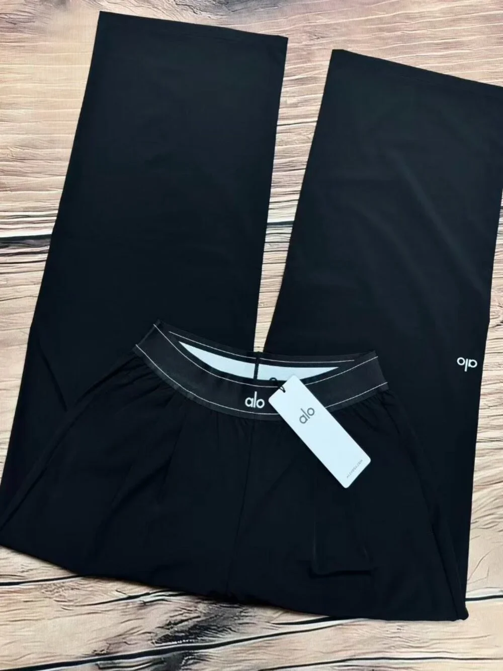 🏝ALO Yoga Women's Black Suit Up Trouser (Regular 30 inch)Size: XS/S